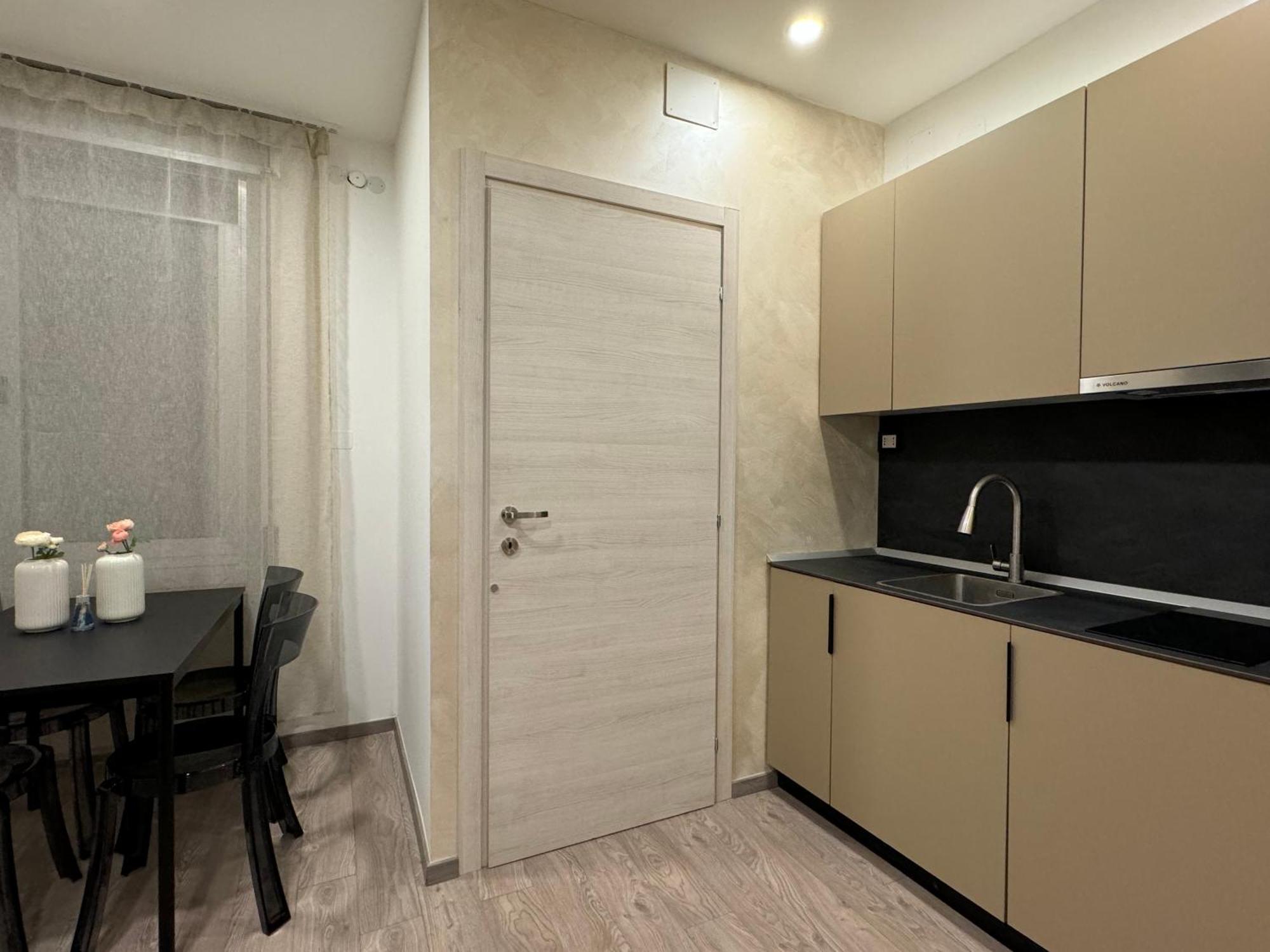 Teatro Romano Suites Trieste Ngoại thất bức ảnh
