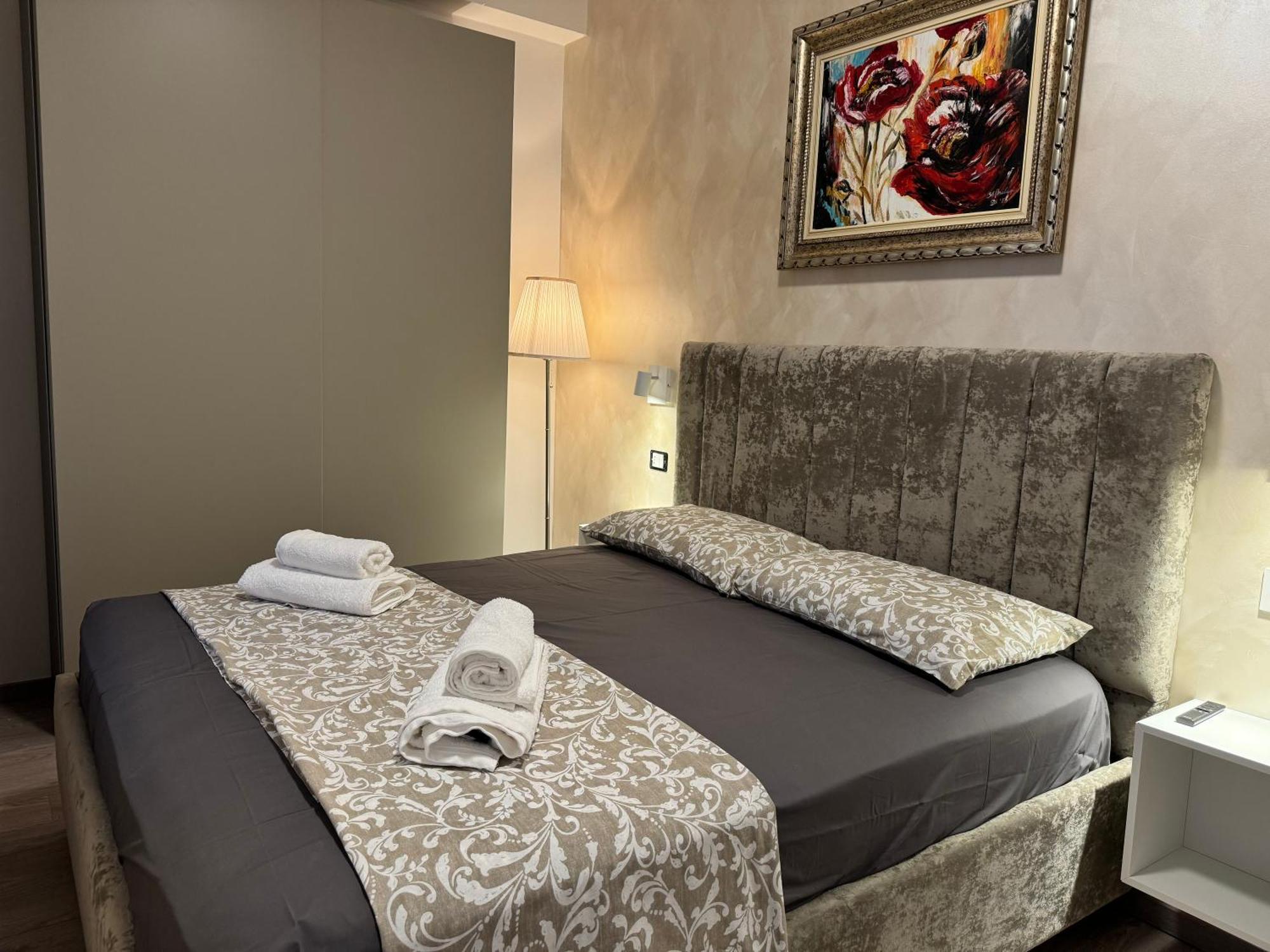 Teatro Romano Suites Trieste Ngoại thất bức ảnh