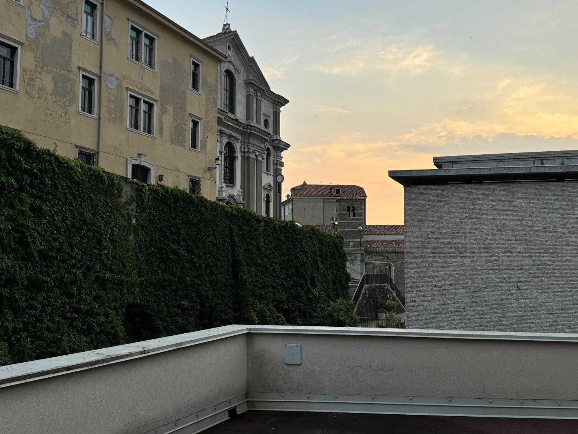Teatro Romano Suites Trieste Ngoại thất bức ảnh
